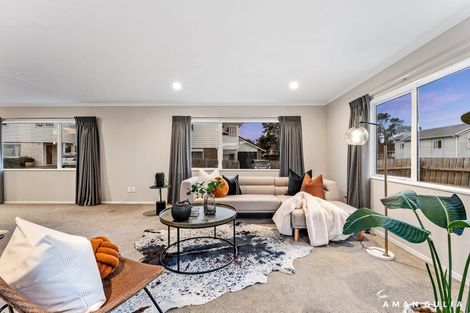 Photo of property in 19 Waitoro Lane, Henderson, Auckland, 0612