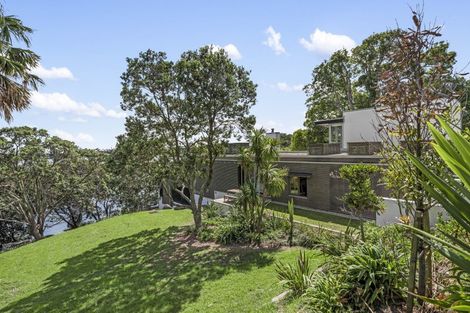 Photo of property in 94 Stanley Point Road, Stanley Point, Auckland, 0624