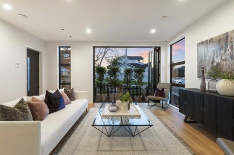 Photo of property in 16a Killarney Street, Takapuna, Auckland, 0622