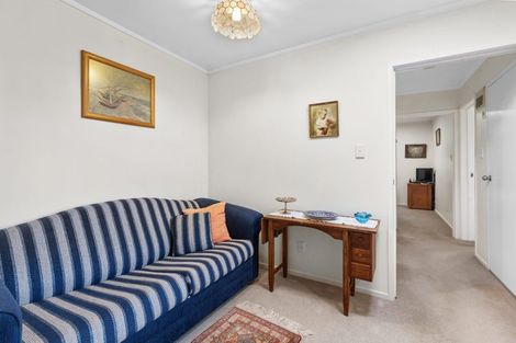 Photo of property in 1/31 Deep Creek Road, Waiake, Auckland, 0630