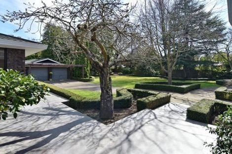 Photo of property in 361 Gardiners Road, Harewood, Christchurch, 8051