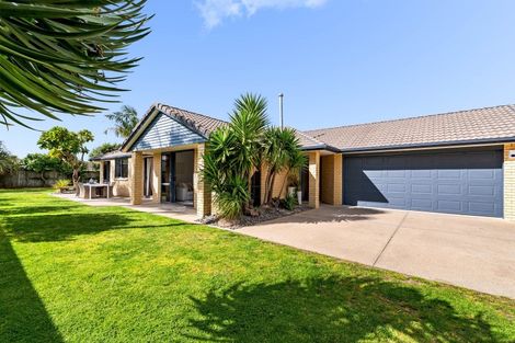 Photo of property in 9 Carrington Drive, Papamoa Beach, Papamoa, 3118