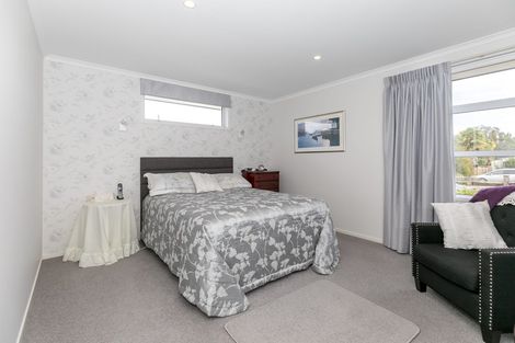 Photo of property in 99 Dixon Road, Glenview, Hamilton, 3206