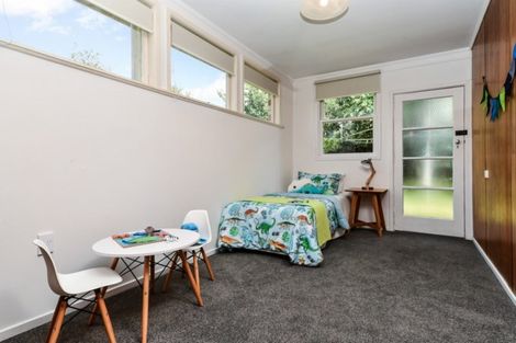 Photo of property in 16 Forest Lake Road, Forest Lake, Hamilton, 3200