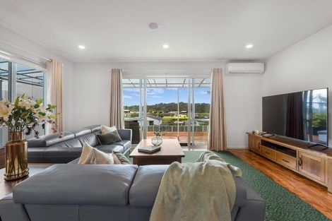 Photo of property in 94 Pohutukawa Parade, Riverhead, 0820