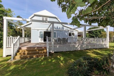 Photo of property in 11 Onaero Beach Road, Onaero, Waitara, 4383