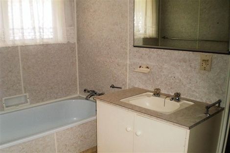 Photo of property in 1/42 Matua Road, Matua, Tauranga, 3110