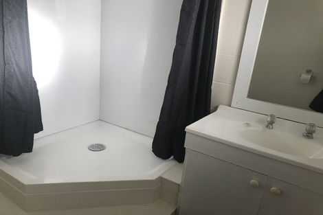 Photo of property in 35b Trentham Road, Papakura, 2110