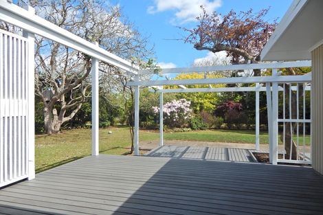 Photo of property in 14 Pa Road, Kerikeri, 0230