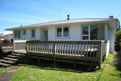 Photo of property in 19 Adams Road, Manurewa, Auckland, 2102