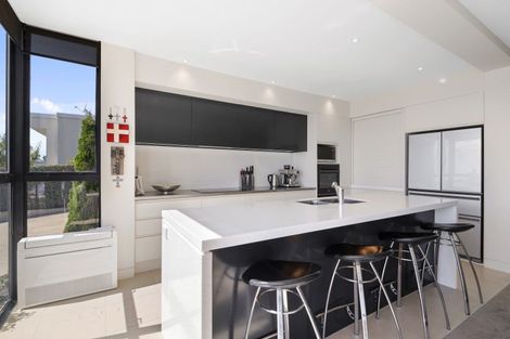 Photo of property in 23a Glendevere Terrace, Redcliffs, Christchurch, 8081