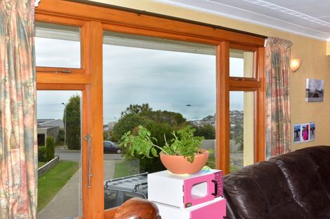 Photo of property in 13 Seaview Terrace, Kew, Dunedin, 9012