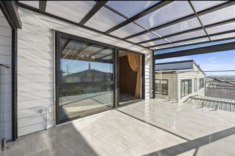 Photo of property in 16 Lime Hill Rise, Flat Bush, Auckland, 2019