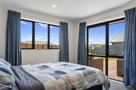 Photo of property in 10 Claremont Crescent, Amberley, 7410