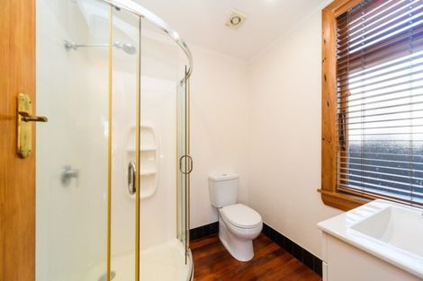 Photo of property in 42 Havill Street, Takaro, Palmerston North, 4410