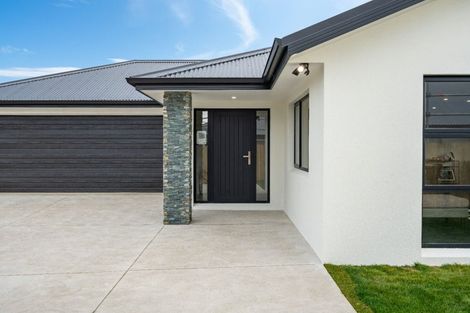 Photo of property in 2a Margate Street, Waihola, Milton, 9073