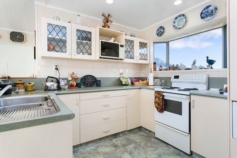 Photo of property in 37 Clarke Avenue, Te Aroha, 3320