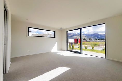 Photo of property in 12 Mason Street, Wanaka, 9305