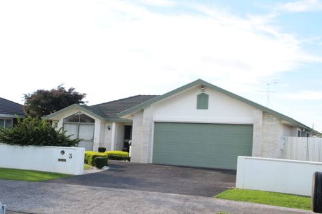 Photo of property in 3 Amadeus Place, Northpark, Auckland, 2013