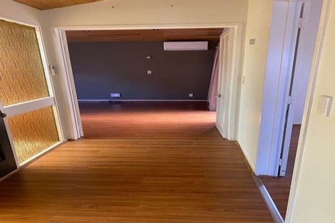 Photo of property in 1/13 Saddleback Rise, Murrays Bay, Auckland, 0630