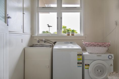 Photo of property in 43 Hull Street, South Hill, Oamaru, 9400