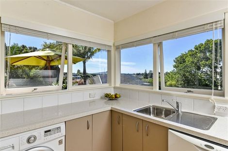 Photo of property in 3/16 Margaret Place, Milford, Auckland, 0620