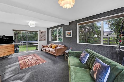 Photo of property in 1138 South Road, Oakura, 4314