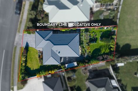 Photo of property in 18 Barrett Drive, Waikanae Beach, Waikanae, 5036