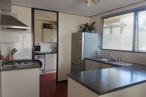 Photo of property in 348 Glengarry Road, Glen Eden, Auckland, 0602