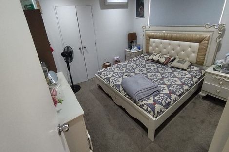 Photo of property in 61 Woodbank Drive, Glen Eden, Auckland, 0602