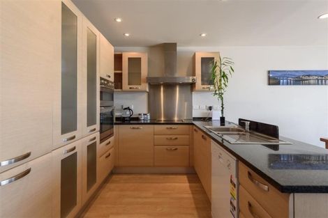 Photo of property in Shelley Bay Terraces, 21/61 Maupuia Road, Maupuia, Wellington, 6022