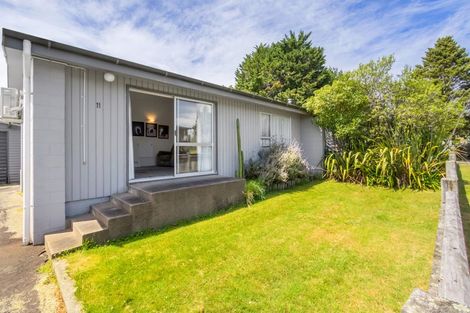 Photo of property in 11 Rainbow Drive, Rainbow Point, Taupo, 3330