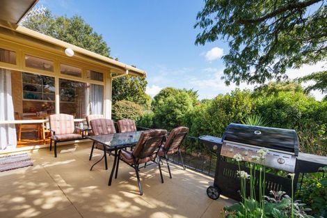 Photo of property in 5 Hokowhitu Court, Hokowhitu, Palmerston North, 4410