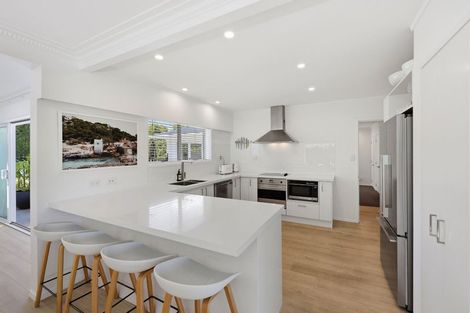 Photo of property in 46 Luton Avenue, Sunnyhills, Auckland, 2010