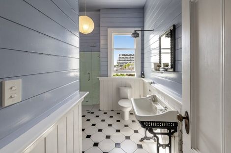 Photo of property in 54 Hobson Street, Thorndon, Wellington, 6011