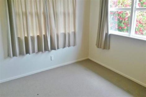Photo of property in 15 Bittern Place, Henderson, Auckland, 0610