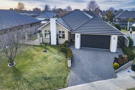Photo of property in 42 Oakwood Drive, Rangiora, 7400