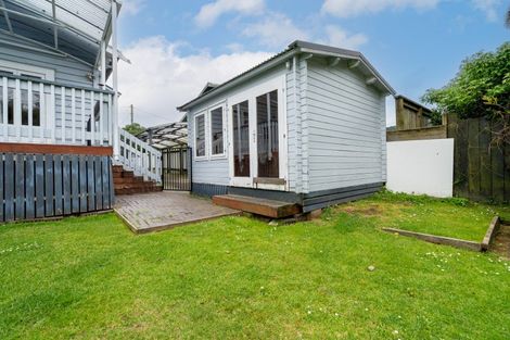 Photo of property in 3 Bernard Street, Avenues, Whangarei, 0110