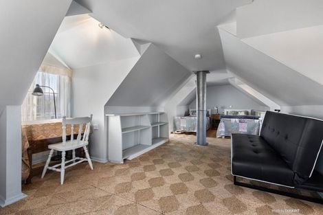 Photo of property in 256 Main Street, Greytown, 5712