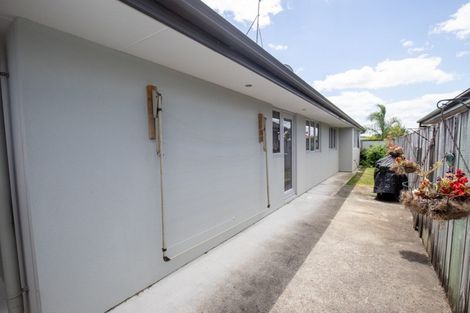 Photo of property in 27 Benner Drive, Ngatea, 3503