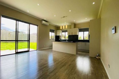 Photo of property in 11 Penny Lane, Pukekohe, 2120