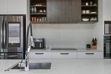 Photo of property in 1 Fraer Street, Cromwell, 9310