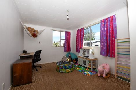 Photo of property in 49 Masters Crescent, Masterton, 5810