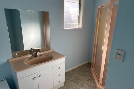 Photo of property in 9 Winifred Avenue, Bayview, Auckland, 0629