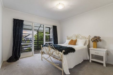 Photo of property in 1/420 Beach Road, Mairangi Bay, Auckland, 0630