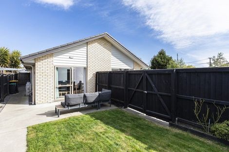 Photo of property in 2/274 Burwood Road, Burwood, Christchurch, 8083