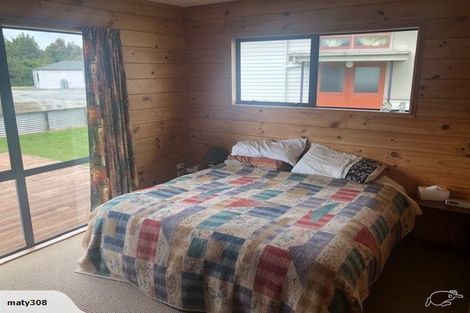 Photo of property in 11 Pauareka Road, Haast, 7886