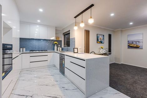 Photo of property in 2a Robyn Place, Mangere East, Auckland, 2024