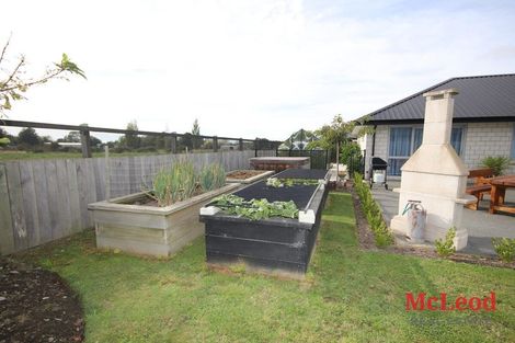 Photo of property in 37 Redhaven Rise, Netherby, Ashburton, 7700