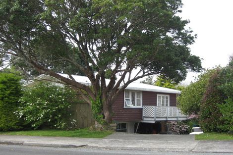 Photo of property in 221 Frankley Road, Frankleigh Park, New Plymouth, 4310